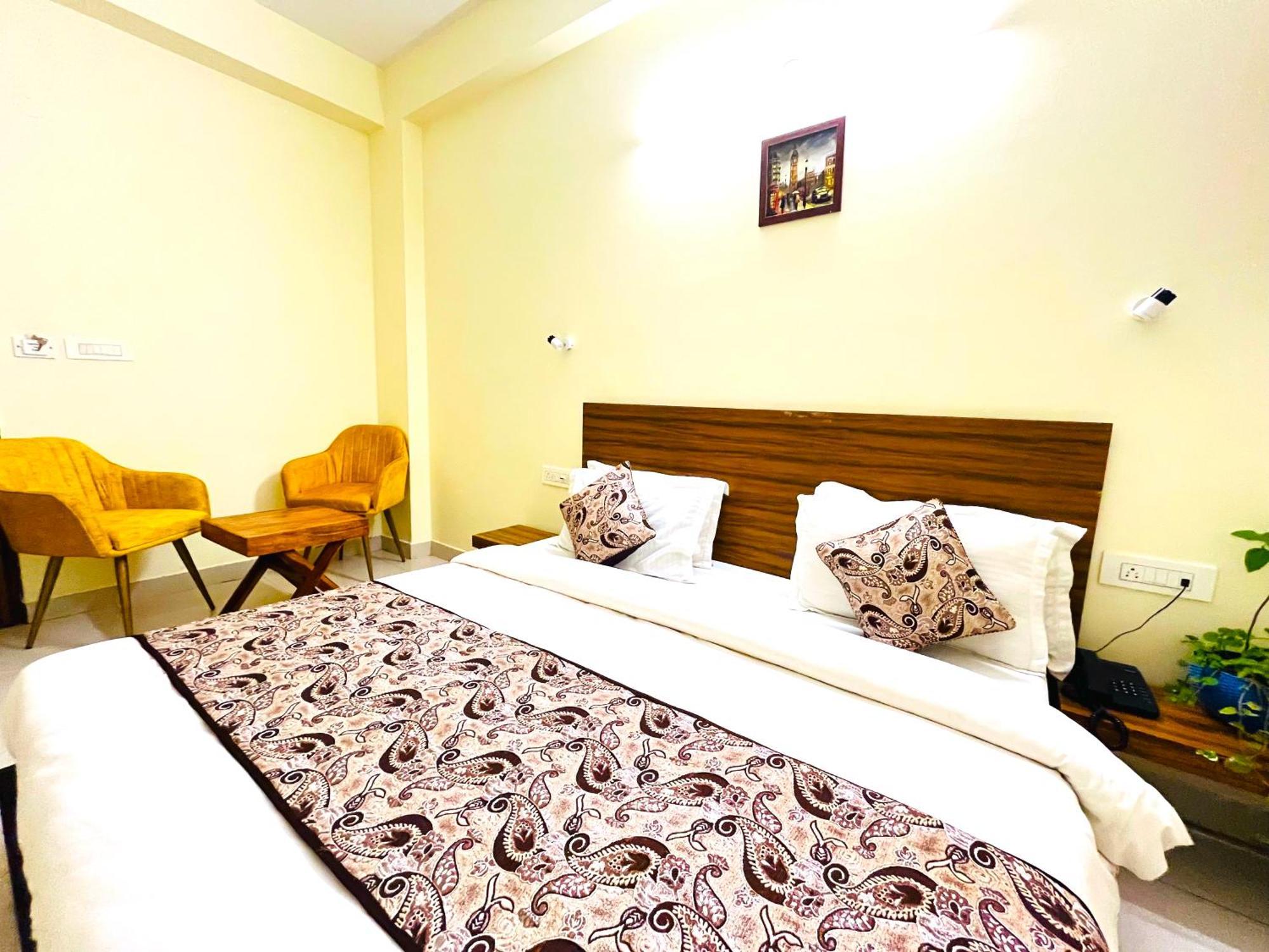 Ganga Ashoka Hotel Рішикеш Екстер'єр фото