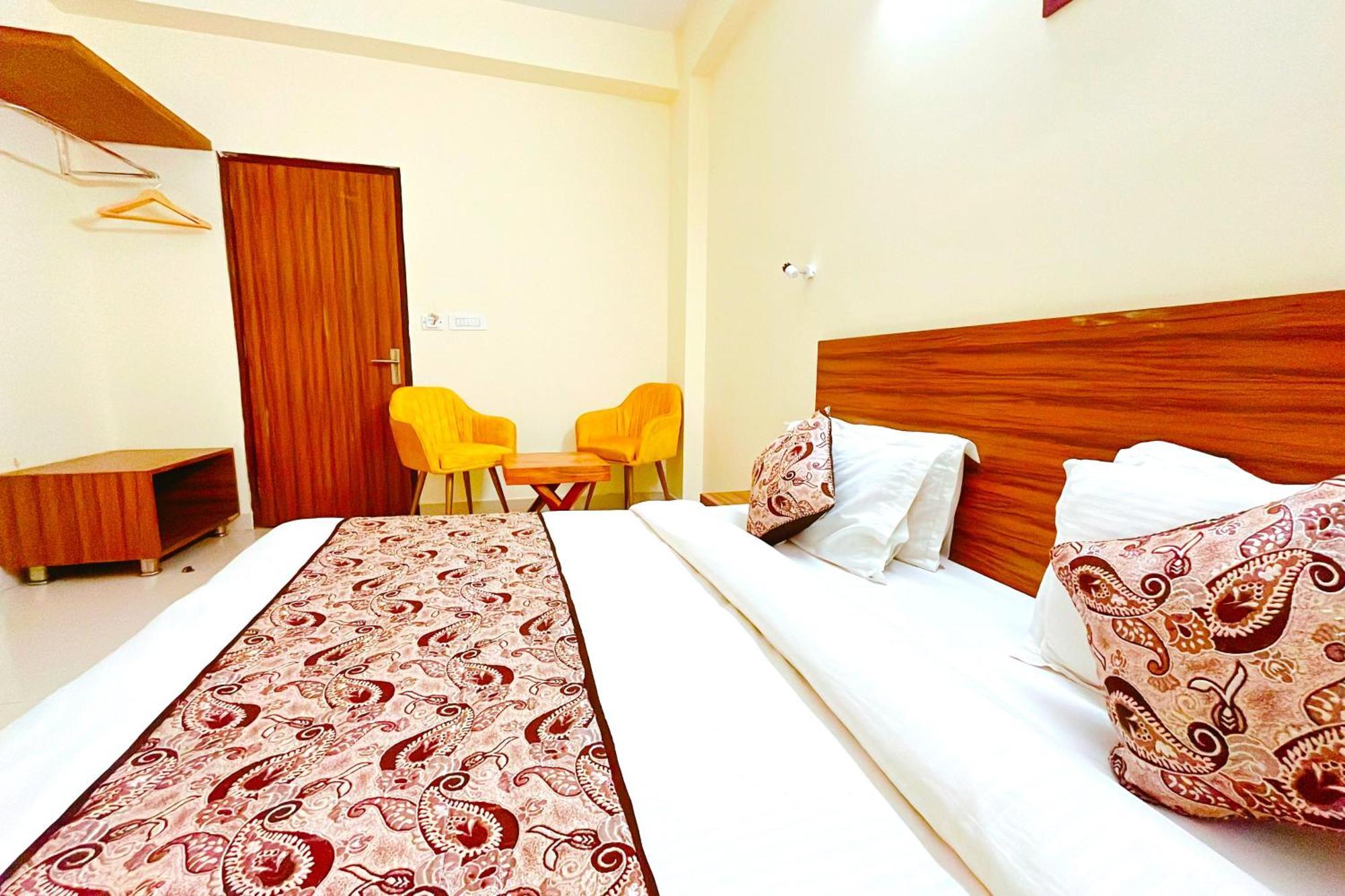 Ganga Ashoka Hotel Рішикеш Екстер'єр фото